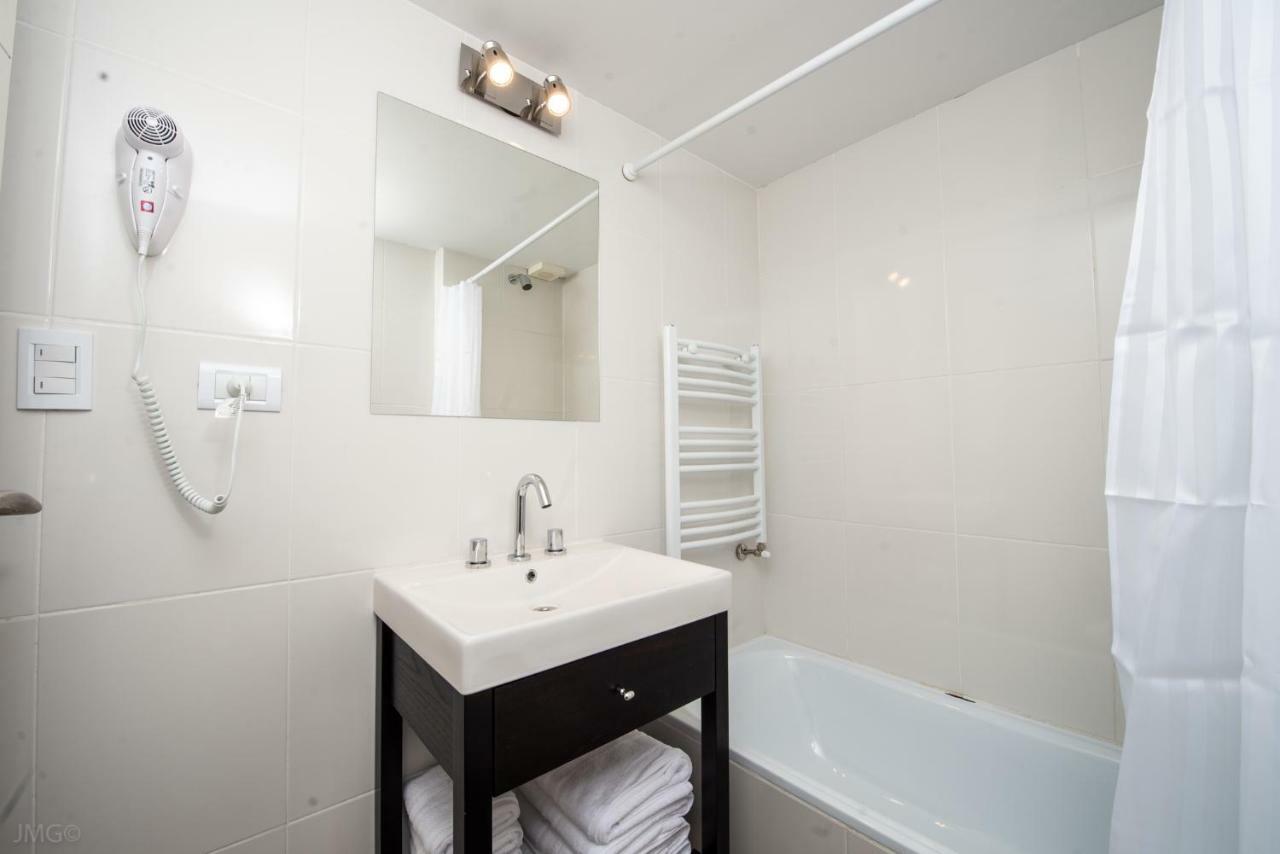 Corrientes Premium Con Desayuno Apartman Bahía Blanca Kültér fotó